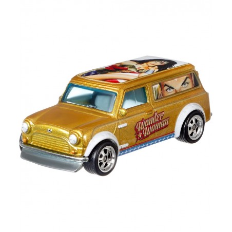 Limited Edition Premium 1:64 Scale 5-Car Box Set Features DC Artist Alex Ross Illustrations for Collectors and kids 3 years a...
