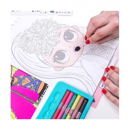 LOL OMG Make-Up Artist Magazine DIY Craft Kit Design with Crayons Stickers & More.Create Fashionable Looks Using Over 130 Ste...