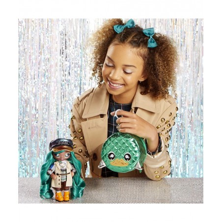 Glam Series 2 Mallory Duckington - Duck-Inspired 7.5" Fashion Doll with Green Hair and Metallic Clip-on Duck Purse 2-in-1 Gif...
