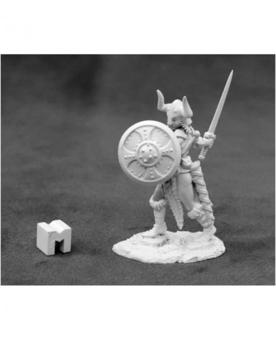 Miniatures Alena Frostblade Female Barbarian 03931 Unpainted Metal $18.07 Miniature Novelty Toys