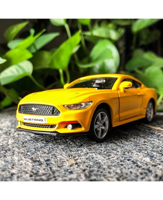1/36 Scale Mustang GT 2015 Casting Car Model Zinc Alloy Toy Car for Kids Pull Back Vehicles Toy Car for Toddlers Kids Boys Gi...