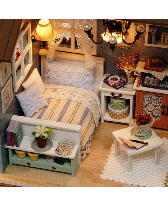 DIY Miniature Dollhouse Kit Realistic Mini 3D Wooden Mini Doll House Room with Furniture LED Lights Christmas Decoration Birt...