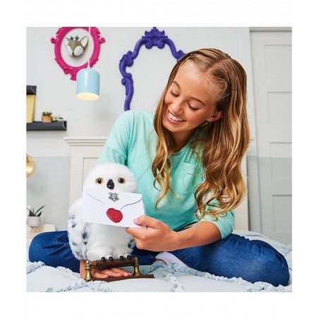 Harry Potter Enchanting Hedwig Interactive Owl with Over 15 Sounds and Movements and Hogwarts Envelope Kids Toys for Ages 5 a...